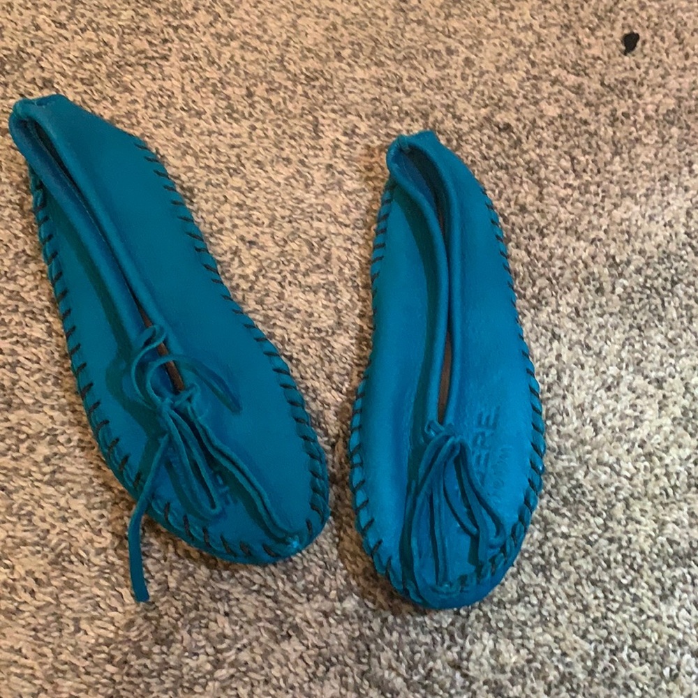 Modere moccasins
